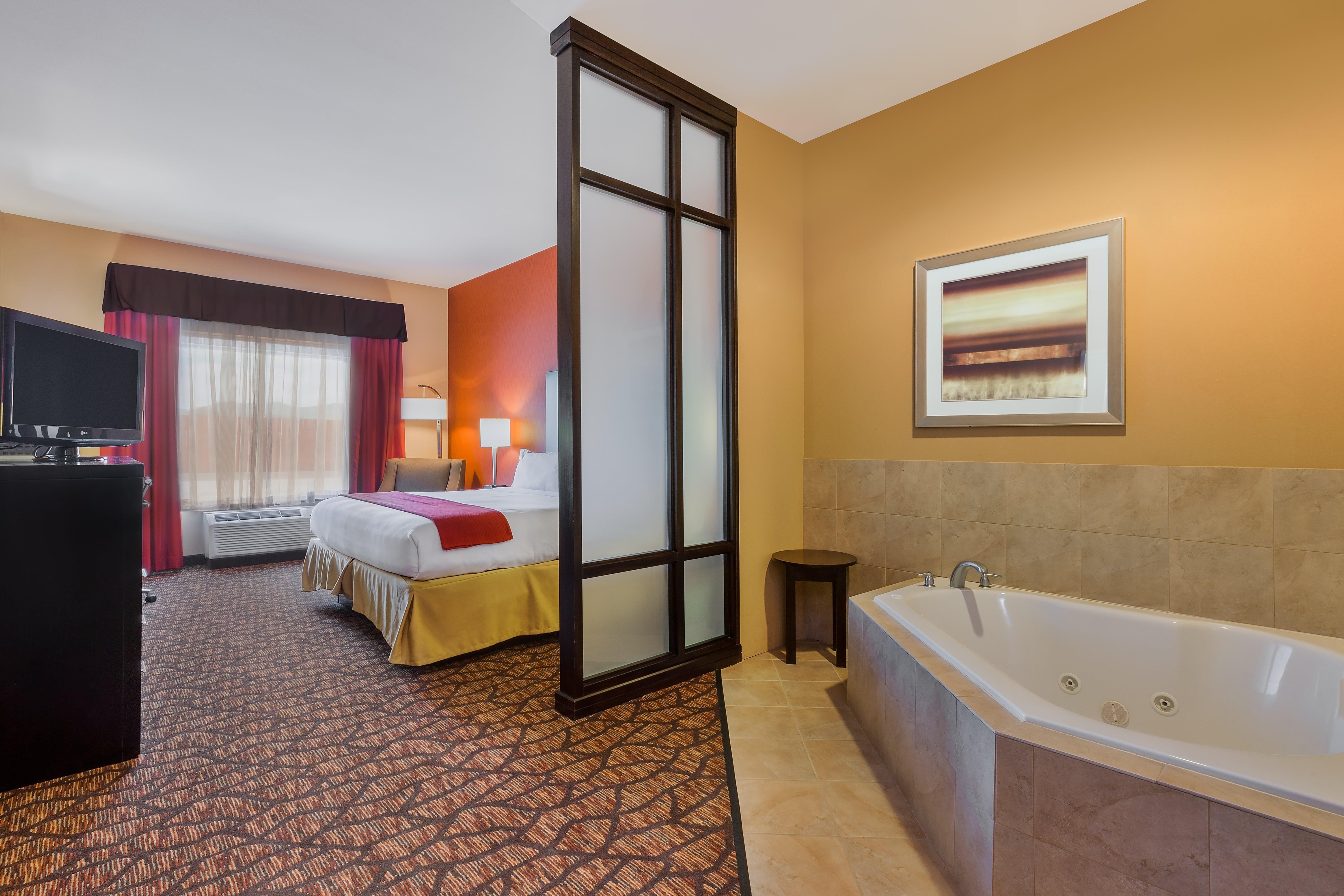 Holiday Inn Express And Suites Alpine By Ihg Exterior foto