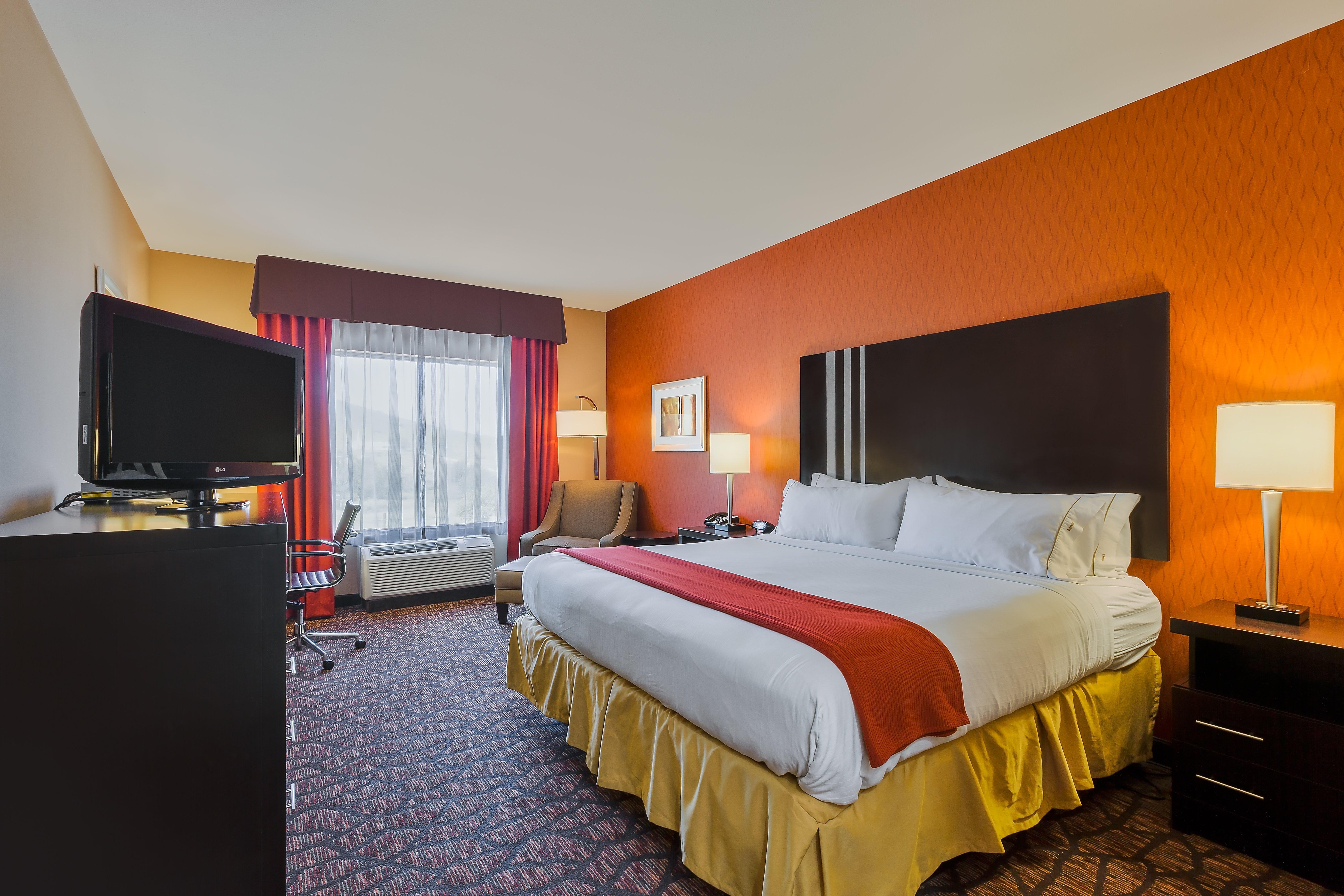 Holiday Inn Express And Suites Alpine By Ihg Exterior foto